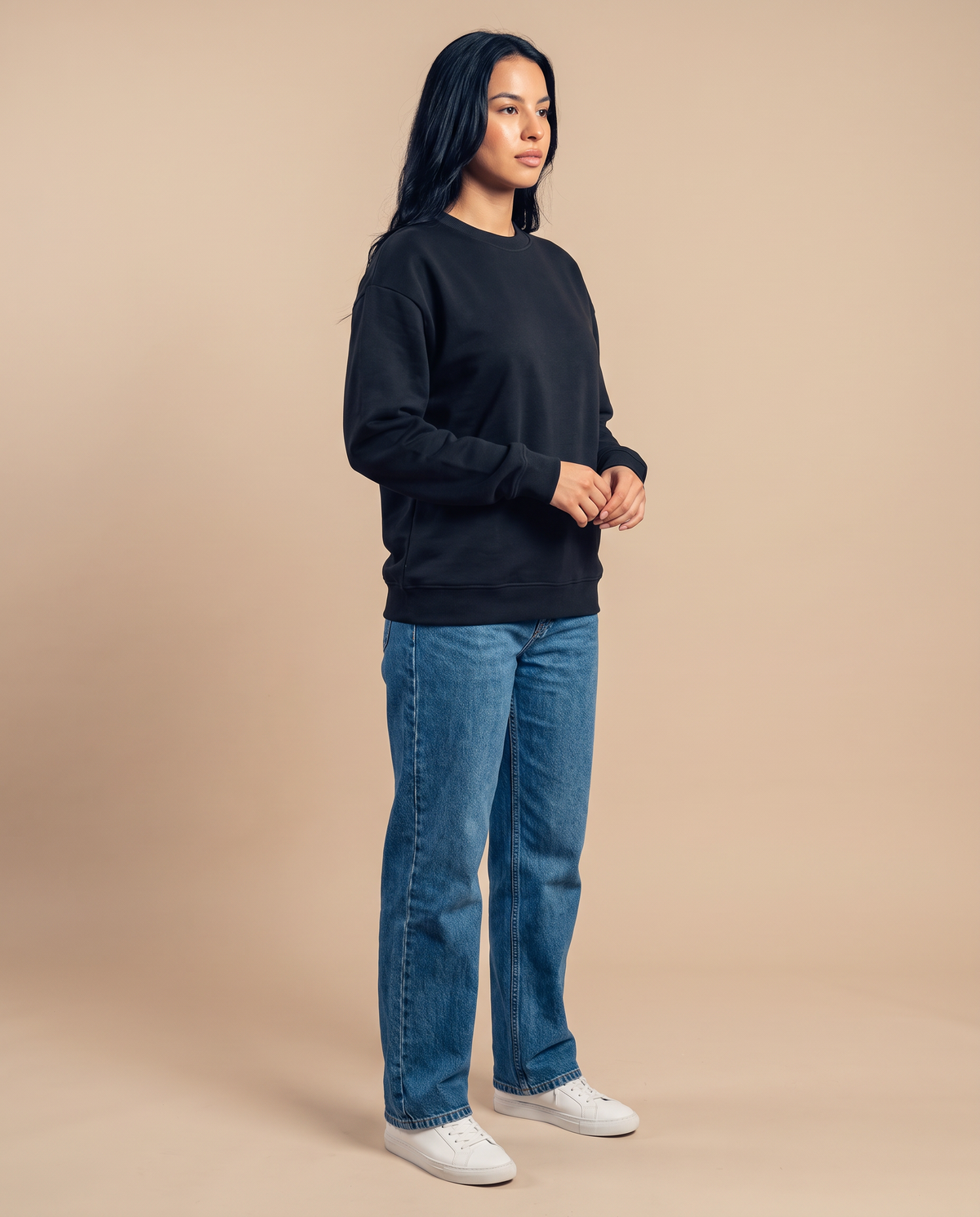 Charcoal Black Crewneck - look 1