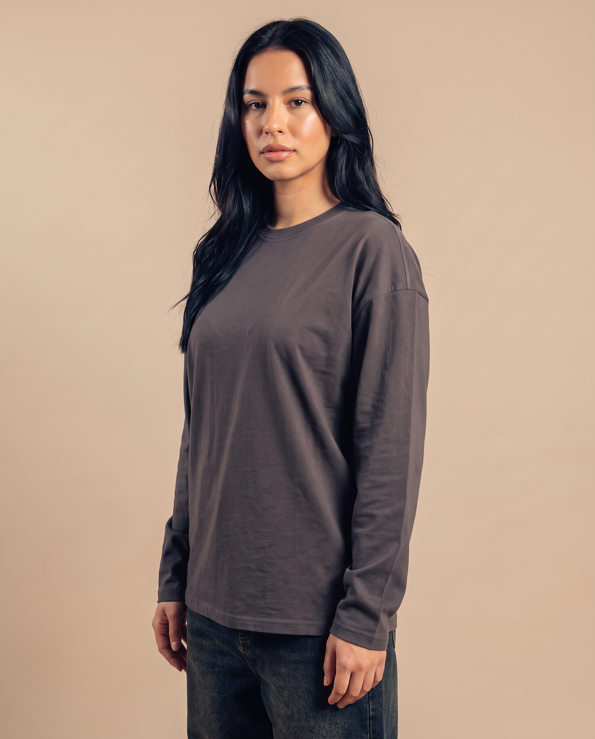 Grey Long Sleeves Tee - look 1