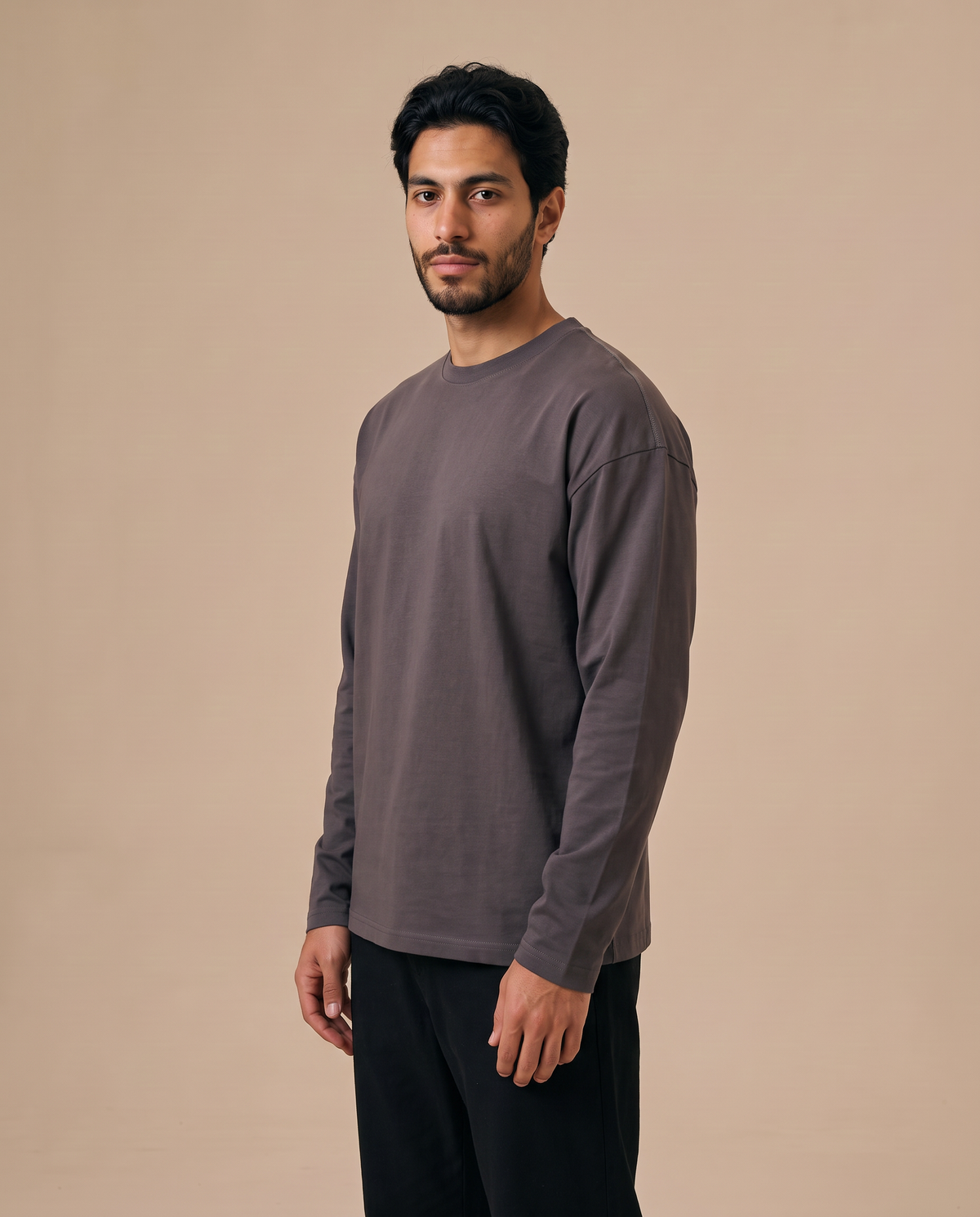 Grey Long Sleeves Tee - look 2